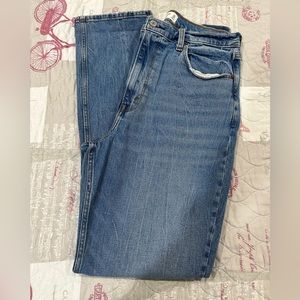 Abercrombie The 90’s Slim Straight Ultra High Rise Jeans (31/12 R)
